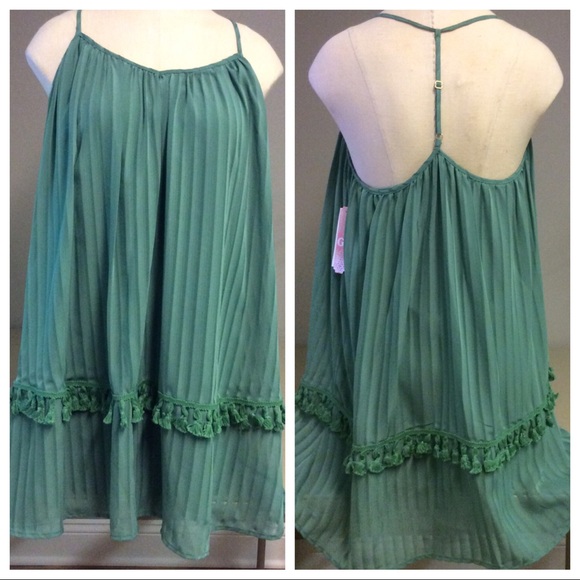 Gianni Bini Dresses & Skirts - 💚 💰⬇️ NWT! Unique GB dress with tassels